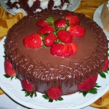 Torta de morango com chocolate fácil de fazer