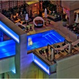 Terraços de luxo decorados