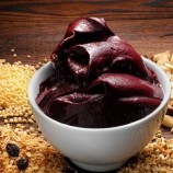 Franquias de açaí na tigela