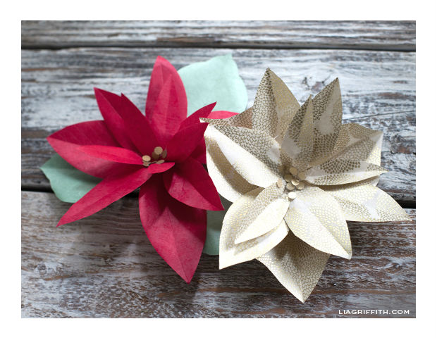 Como fazer flores de papel para o Natal