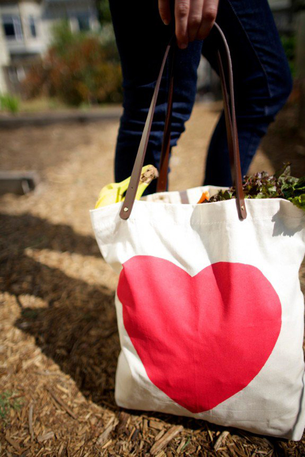 bolsa com estampa de coração