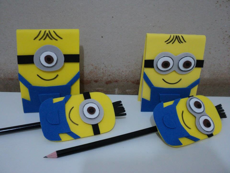 minions de eva cadernos 