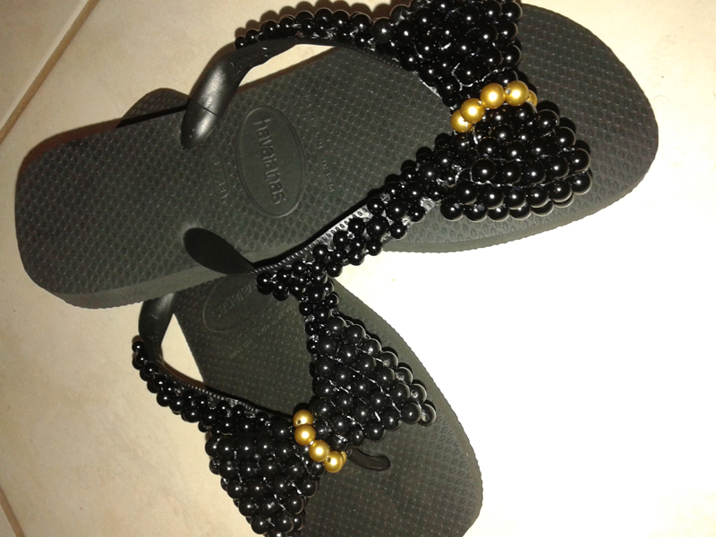  chinelo decorado preto 