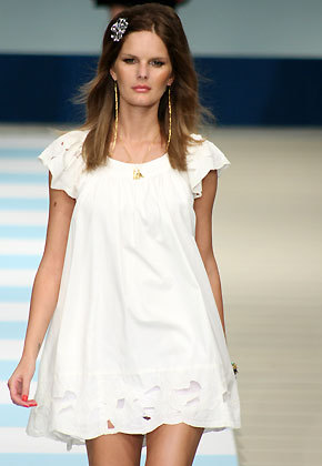 Modelos de Vestidos brancos para o réveillon 2012