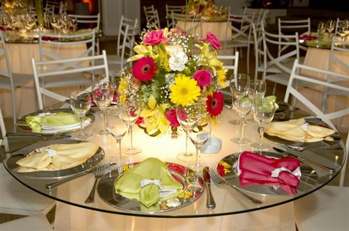 Decoração rosa e amarelo para casamento