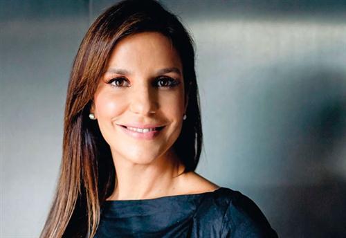 Fotos do novo visual de Ivete Sangalo loira