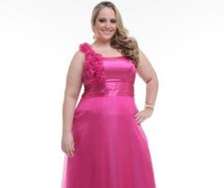 Modelos de Vestidos Plus Size para Madrinhas