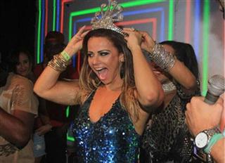 Fotos de Viviane Araújo em 2012