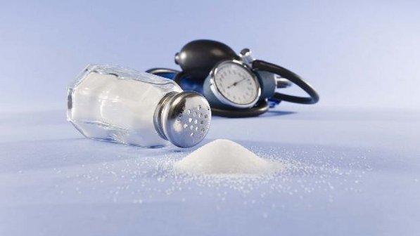 Como reduzir o sal na alimentação