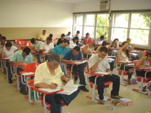 Prefeitura de Pacajus abre concurso para vagas em 2012