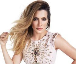 Cabelo da Cleo Pires em Salve Jorge