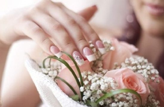 Invista na decoração de unhas para noivas 2013 que mais tenha em comum com seu estilo pessoal (Foto: Divulgação)