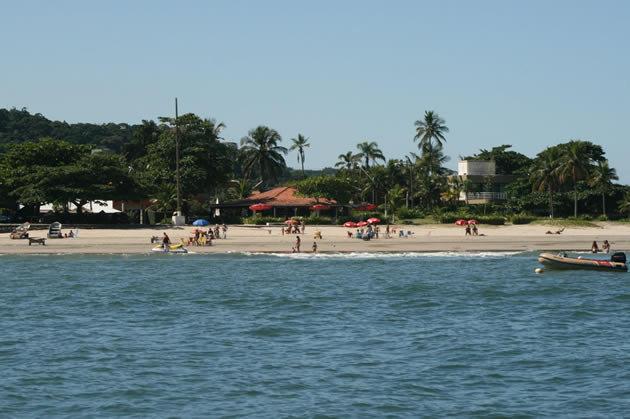 A Praia de Guaiúba é uma das melhores do estado de SP. (Foto: Divulgação).