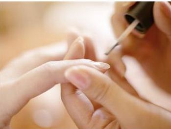 Como trabalhar como manicure e pedicure