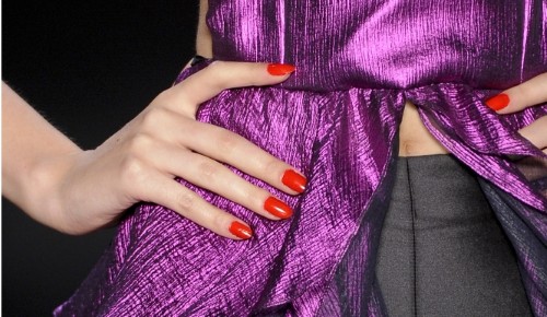 Esmalte vermelho de inverno (Foto:Divulgação)