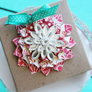 Enfeite de papel scrapbooking para o Natal