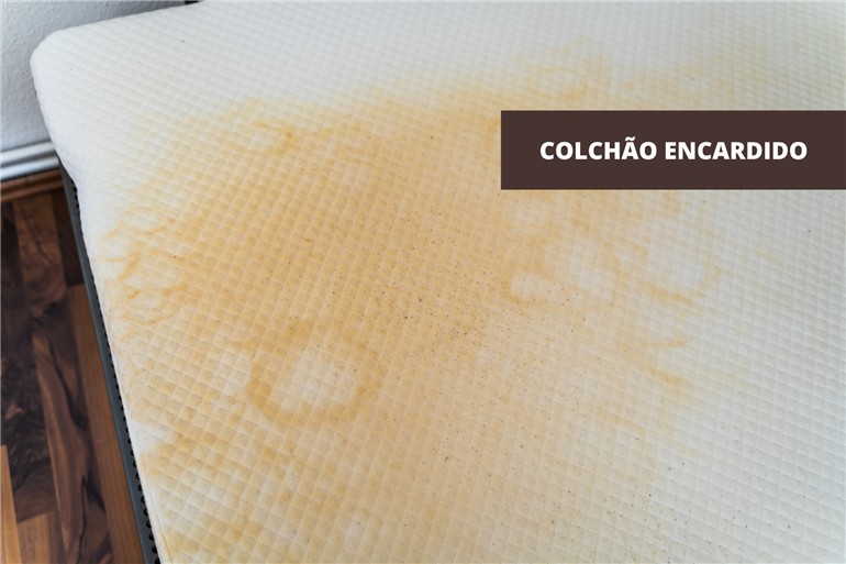 como limpar colchão encardido com bicarbonato