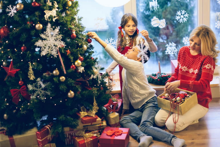 Como montar árvore de Natal bem cheia e chique