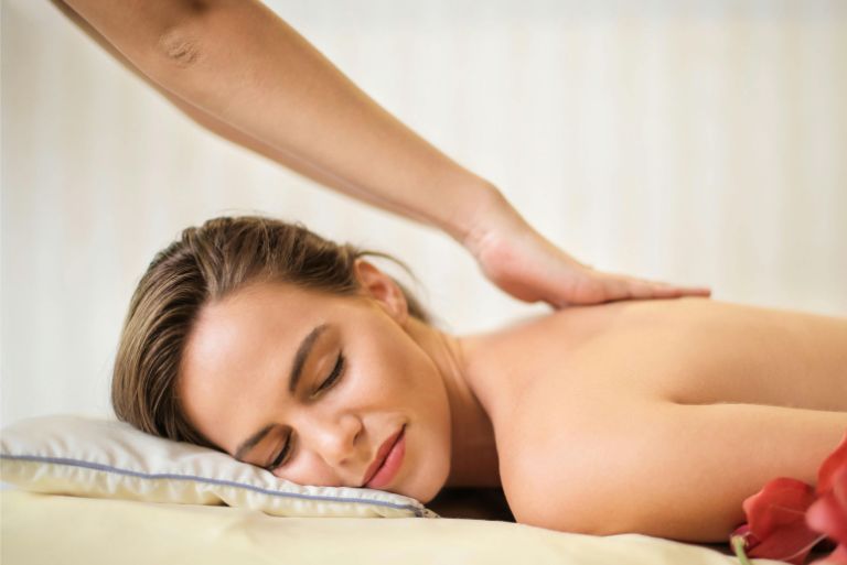 Massagem Relaxante ou Terapêutica: como decidir qual é a melhor para você?